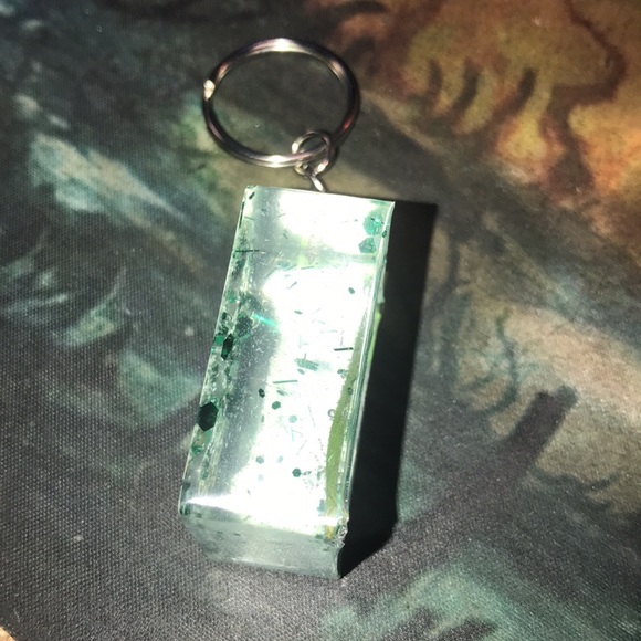 Green Dragon 🐉 Mahjong Tile Keychain - Picture 2 of 4